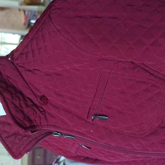 Gallery merlot wine quilted academia warm chic fall zip up barn jacket. Sz S - Picture 5 of 11